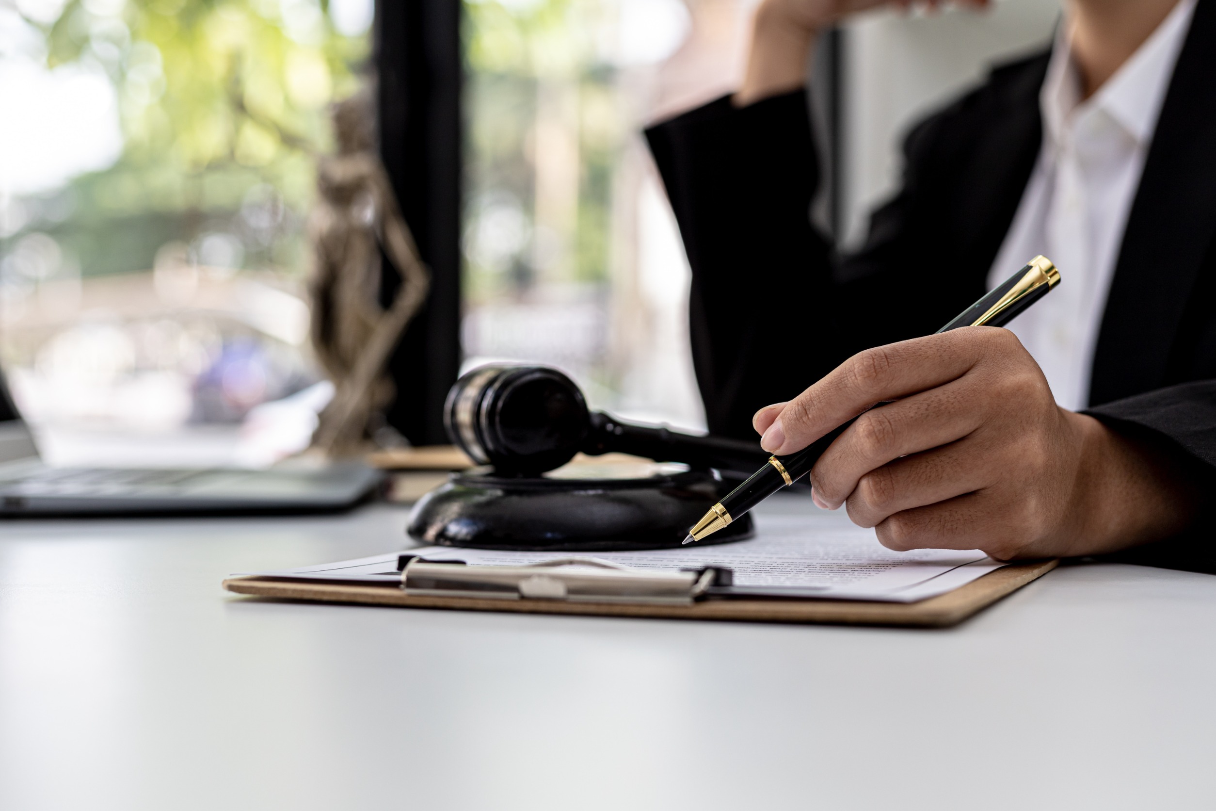 Pourquoi faire appel à un avocat du droit de travail ?