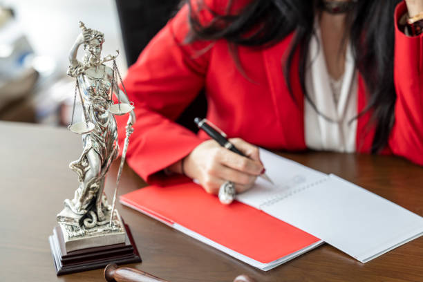 Engager un avocat pour défendre les droits d’un enfant