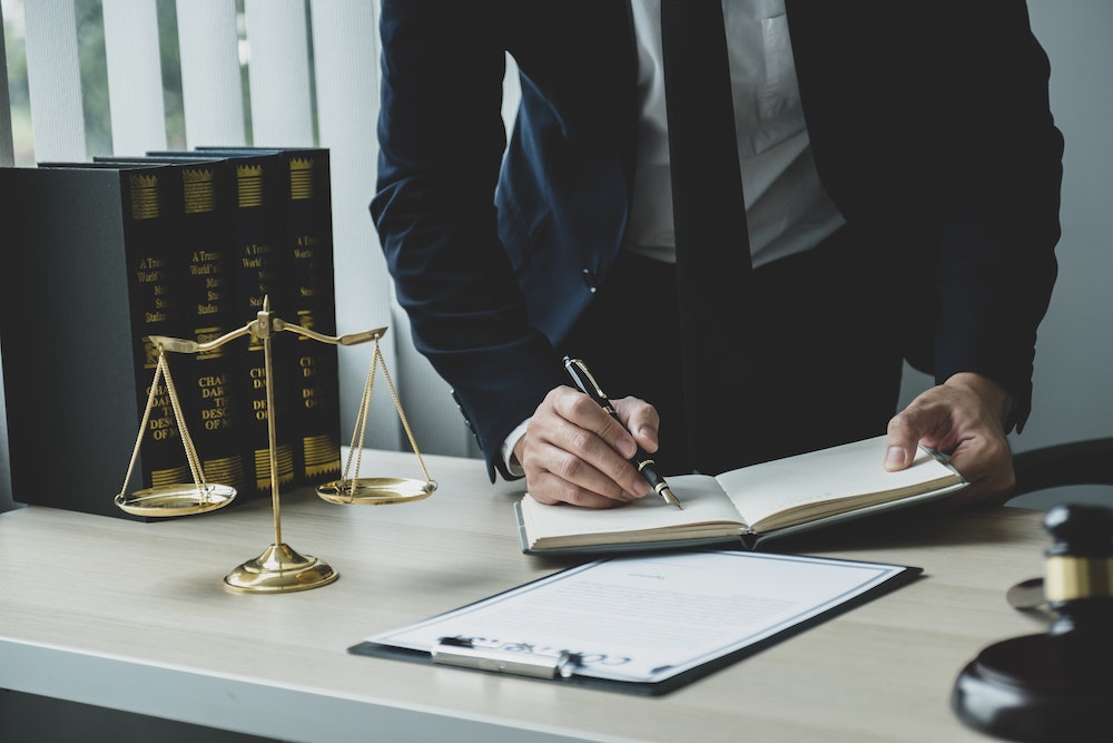 Aspects juridiques de la reprise d'entreprise : ce qu'il faut savoir