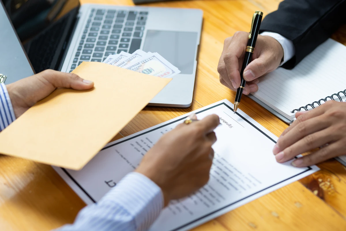 Naviguer dans les eaux troubles du droit des franchises multi-entreprises : Défis et enjeux juridiques