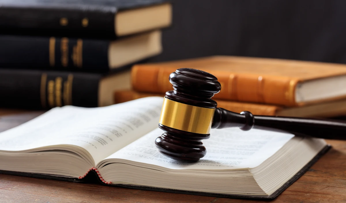 Contester un refus d'accès aux prestations sociales : Guide juridique complet